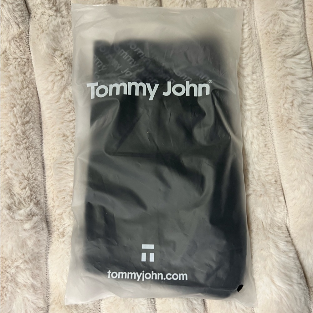 Tommy John Hammock Pouch Cotton Basics Boxer Brief 8” in Black